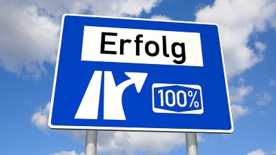 Autobahnschild Erfolg