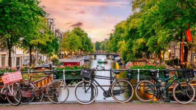 Amsterdam mit Fahrrädern