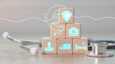 Würfel mit medizinischen Symbolen