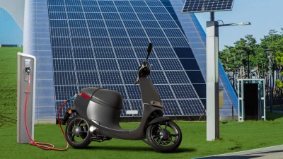 More sustainable mobility with e-scooters and pedelecs?