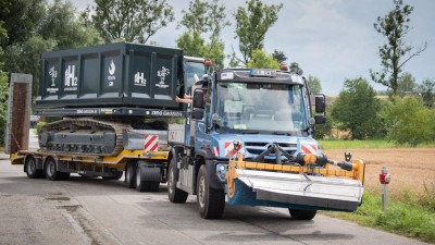 Die Spezialfahrzeuge sind nach zweijähriger Entwicklungszeit bereits im Fahrbetrieb, im Arbeitseinsatz und beim Tanken erprobt.