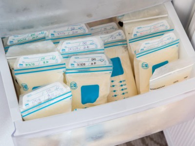 Muttermilch in Vorratsbeutel gekühlt