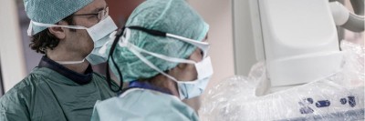 Neuroradiologe und Assistentin