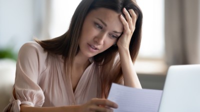 Frau Gedanken Rechnung Finanzen