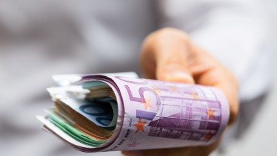 Darhelen und Kredit