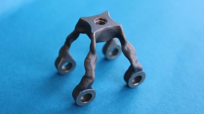 Verbindungselement mit vier Armen