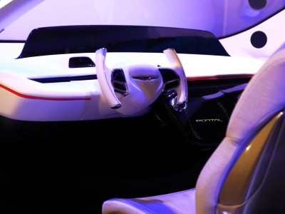 Wer das moderne Automobil in all seinen Funktionen begreifen will, muss vor allem die Mensch-Maschine-Schnittstelle verstehen. 