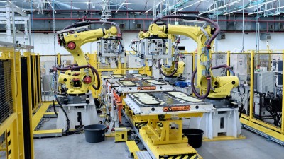 Ford starts battery production in Cologne.
