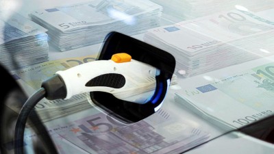 Das Preisgefälle zwischen E-Autos und Verbrennern schrumpft.