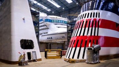 Nachhaltige Klebtechnologi­en für maritime Großstrukturen