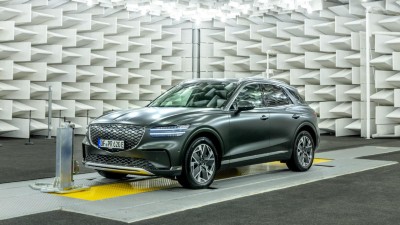 Semi-Absorber­kammer von Hyundai im Square Campus