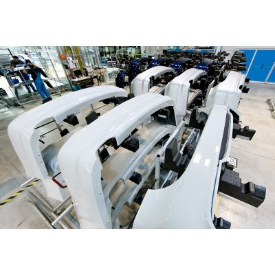 BMW Werk Landshut_Kunststoff-Exterieur_Stoßfängerfertigung_BMW