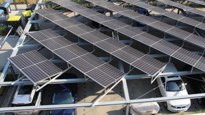 Parkplatzüberdachung solar