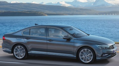 Fahrzeugtechnik Vw Passat Facelift Beherrscht Teilautomatisiertes Fahren Springerprofessional De