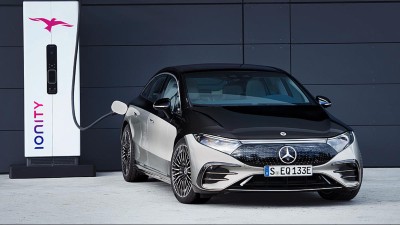 Mercedes Benz Prasentiert Die Elektrische S Klasse Eqs Springerprofessional De