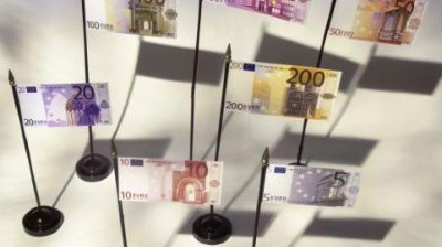 Bankenaufsicht Mehr Sicherheit Durch Neuen Zehn Euro Schein Springerprofessional De