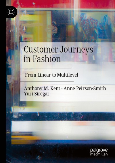 Customer Journeys in Fashion