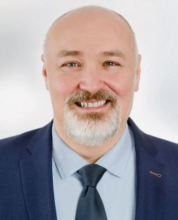 https://media.springernature.com/lw{width}/springer-static/image/art%3A10.1007%2Fs35141-025-2425-x/MediaObjects/35141_2025_2425_Figd_HTML.jpg?as=jpg