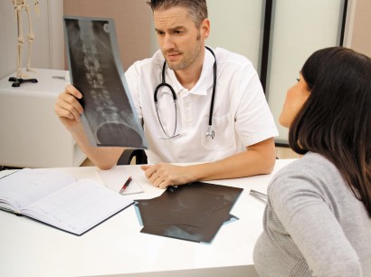Leitsymptom Ruckenschmerzen Leitsymptom Ruckenschmerzen Springermedizin De