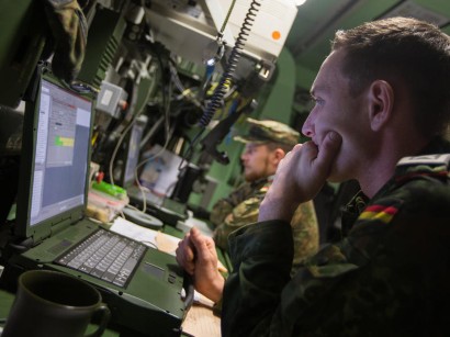 Fachkraftemangel Bundeswehr Rustet Zum Cyber Krieg Springerprofessional De
