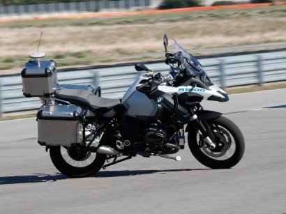 Motorcycles | BMW Motorrad Showcases Autonomously Driving BMW R 1200 GS |  springerprofessional.de