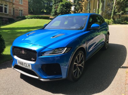 Fahrbericht Der Jaguar F Pace Svr Performance Suv Mit 550