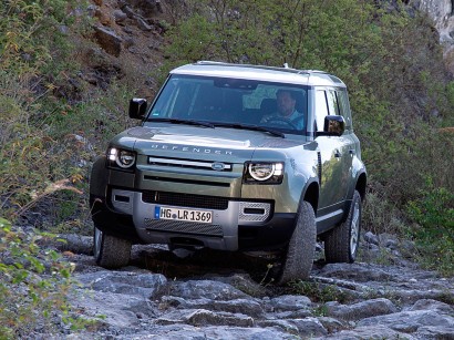 Gelandewagen Erster Fahrbericht Zum Neuen Land Rover Defender Springerprofessional De