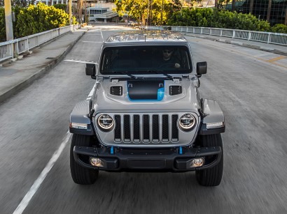 Plug In Hybrid Jeep Presents The Electrified Wrangler 4xe Springerprofessional De