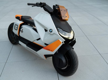 elektrofahrzeuge bmw motorrad stellt roller studie definition ce 04 vor springerprofessional de