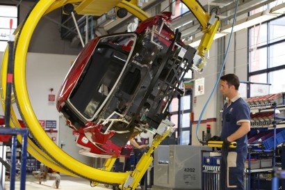 Automobil Motoren Alfa Legt Hand An Den 4c Springerprofessional De