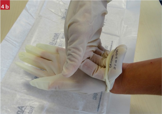 Sterile Handschuhe anziehen | Heilberufe | Springer Nature Link