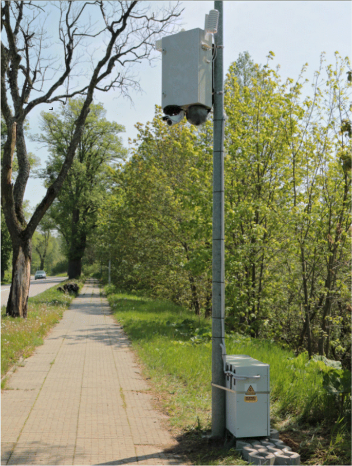 System for monitoring road slippery based on CCTV cameras and convolutional  neural networks | Journal of Intelligent Information Systems
