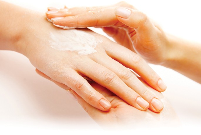 Die Behandlung Fur Schone Hande Springerlink