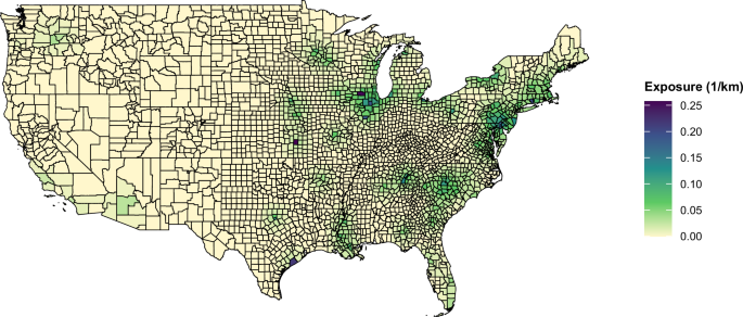 Fig. 1: County-level 10-year average proximity to nuclear power plants (1/km) in the United States, year 2000.