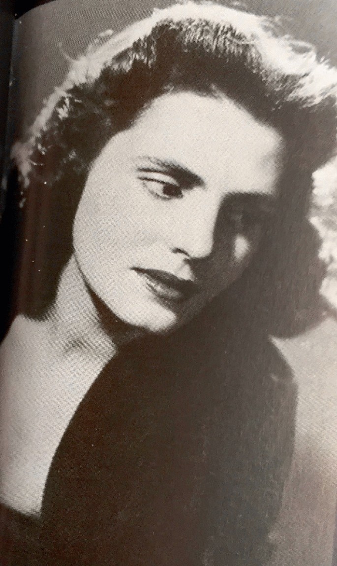 Amália Rodrigues in 2020—Mapping Some Ingenuously Improbable Portraits of  the Fado Diva | SpringerLink