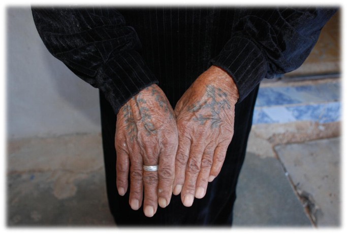The Last Generation of Tattooed Bedouin Women in Southern Jordan: When  Tradition and Climate Change Collided in Wadi Rum | SpringerLink