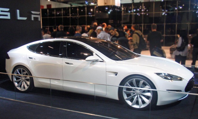 Tesla Working Feverishly On New Roadster, Design Boss Says