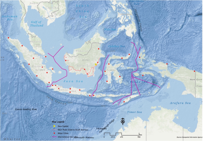 A map displays the sea lanes of Indonesia. The labels on the map legend are the new capital, main road, major cities, and international sea lane.