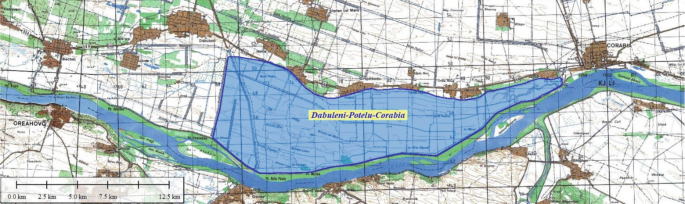 A map of the Danube with its different study areas is cross-sectioned. The watery region of Dabuleni-Potelu-Corabia, with its limit, is highlighted at the center. The range of kilometers from 0 to 12.5 is indicated below.
