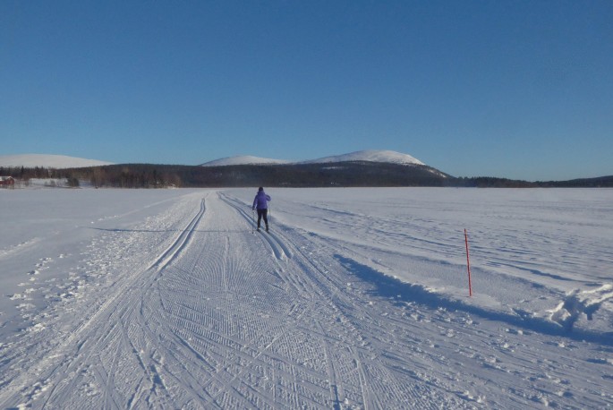 Nordic Ice Skating on Thin, Black Ice in Sweden Is an Art and a Science