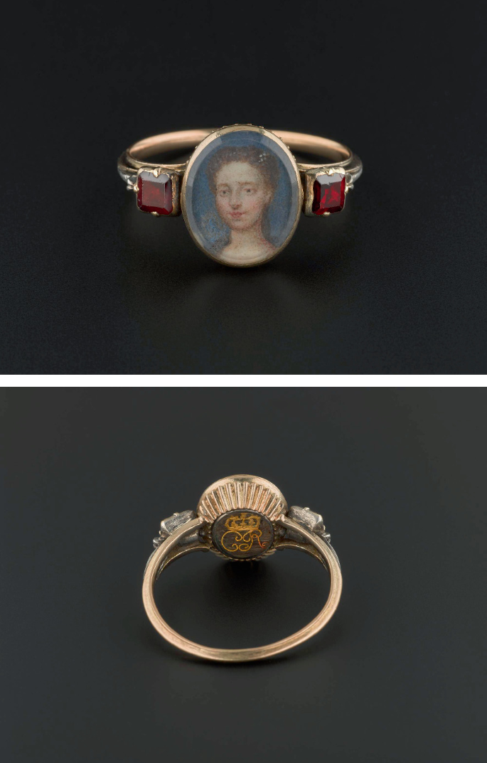 Two photos of the portrait ring. The first photo of the front of the ring showcases a small oval portrait of Clementina placed between two stones. In the second photo, the backside of the ring reveals the initials C R topped with a crown.