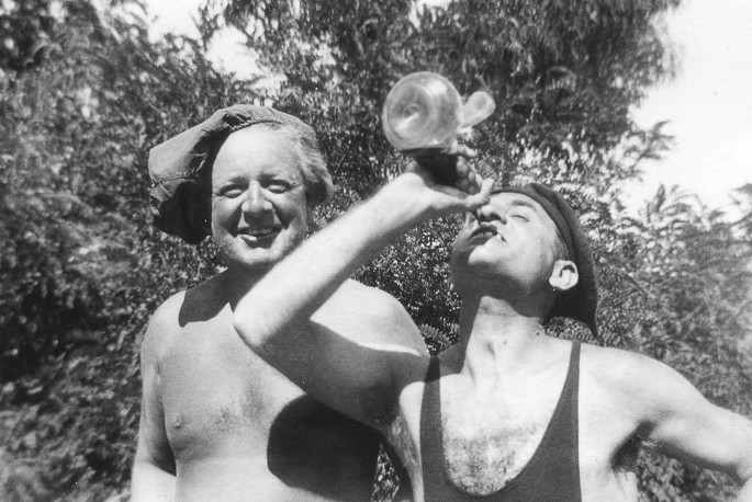 A photograph of Jean Piaget and Pedro Rossello outdoors in leisure hours.