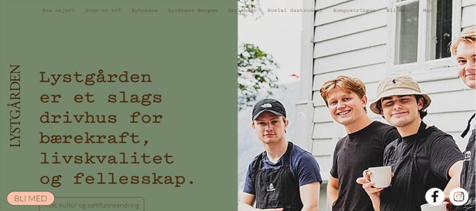 A screenshot. 4 men leisurely seated and wearing dark shade T-shirts, pose for the camera. 2 hold cups in their hand. On the left a text in foreign language appears under the title, Lystgarden.