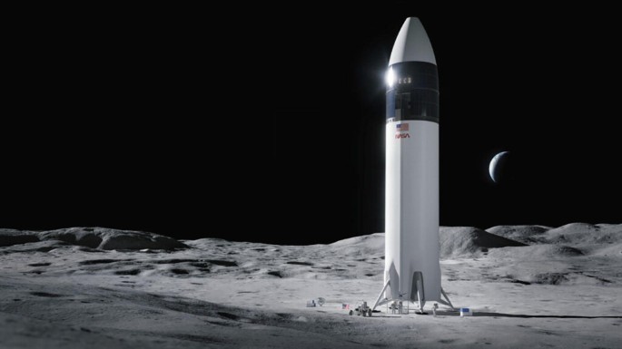 A photograph of the proposed lander Space X designed for humans to move to the lunar surface and return.