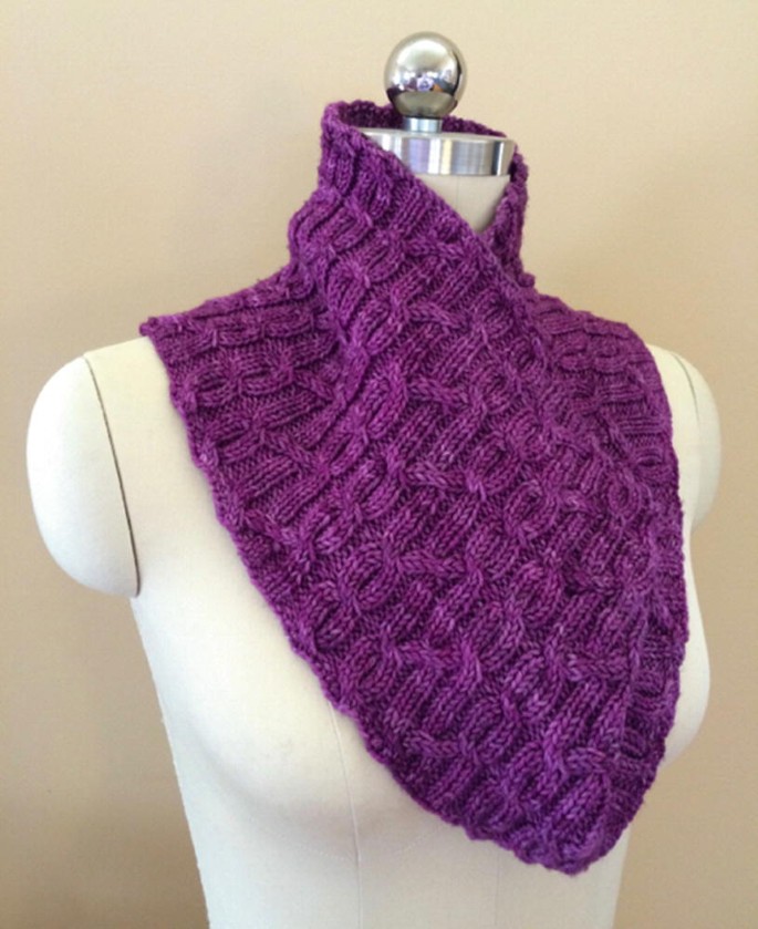 How to Knit an Infinity Scarf on a Loom : 15 Steps (with Pictures) -  Instructables