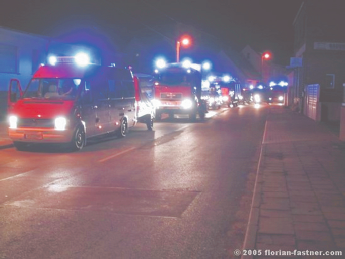 Nach Unfall mit sieben Toten in Thüringen: Feuerlöscher-Pflicht in