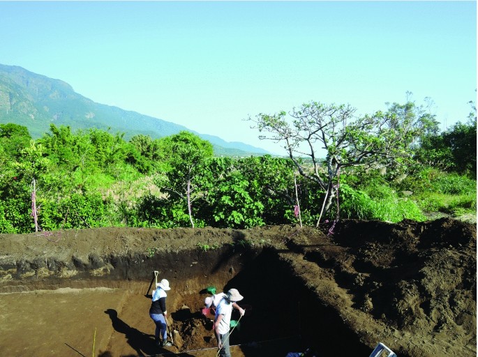 The Origins Expansion And Decline Of Early Hunter Gatherers Along The South China Coast Springerlink