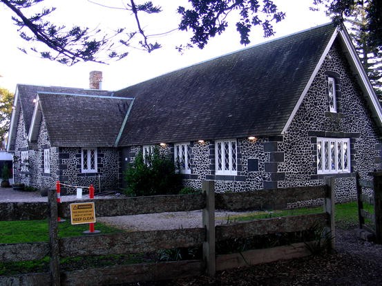 Historical Archaeology Contact And Colonialism In Oceania - 