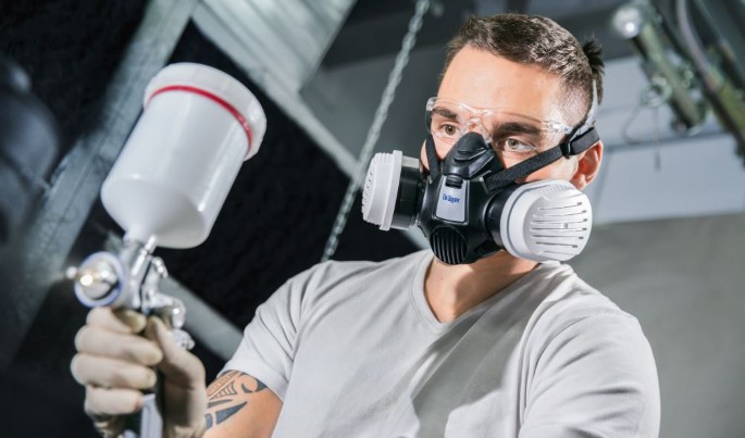 Dräger X-plore 3300 Half-Mask Respirators Large:Personal Protective  Equipment