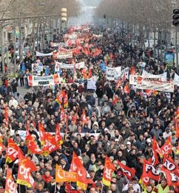French scientists revolt against government reforms